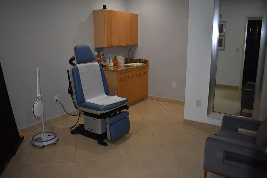 Office Interior Photo 5