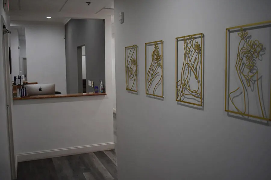 Office Interior Photo 17